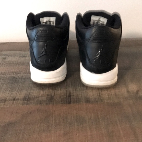 Jordan 3 retros - Picture 2 of 3